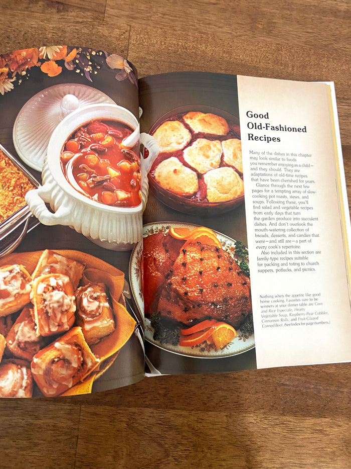 Vintage Better Homes & Gardens Home Style Cooking Cookbook, 1975 - Deer Creek Mercantile