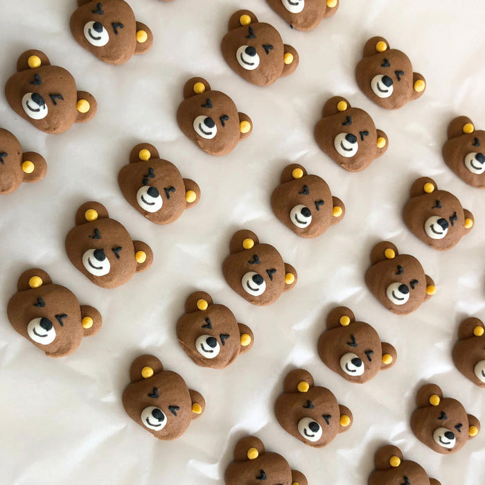 Teddy Bear Royal Icing Sugar Decoration, great for decorating your own chocolates, cupcakes, cakes, cookies, macarons, donuts and more. Edible sugar toppers. Caljava.