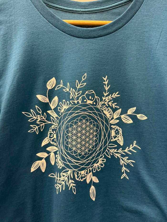 Eco dye T-shirt in belize blue