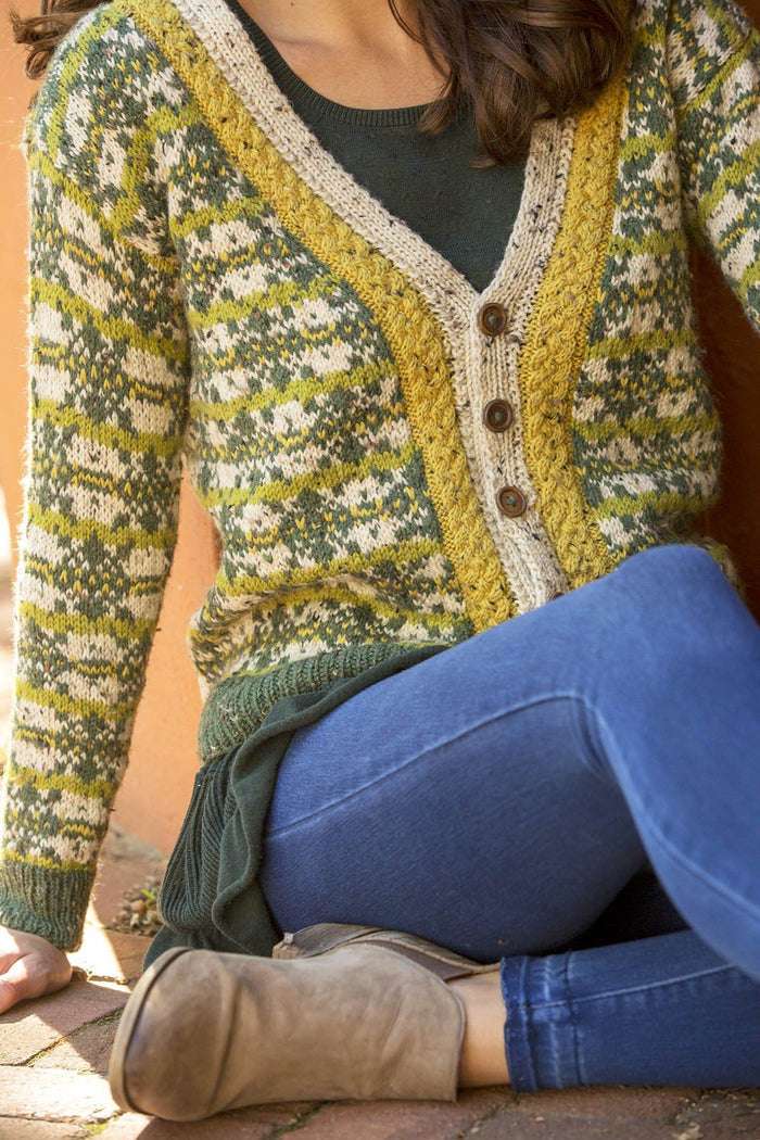 Saunter Pattern Universal Yarn