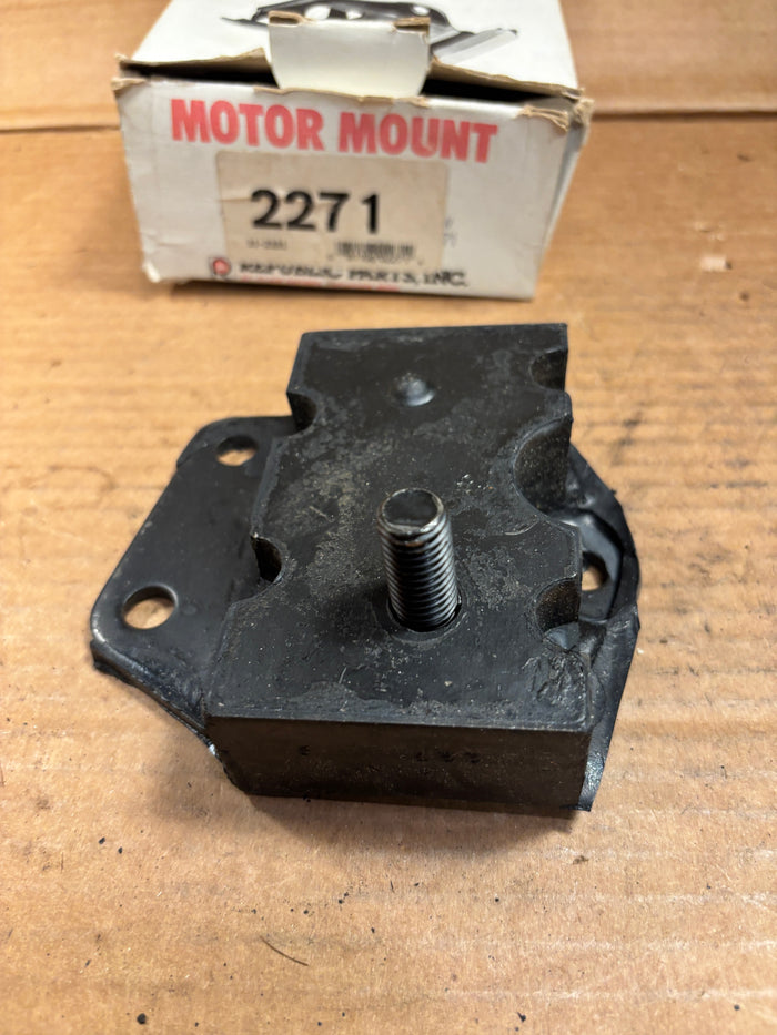1965-1971 Ford Mercury passenger car engine mount Republic 2271