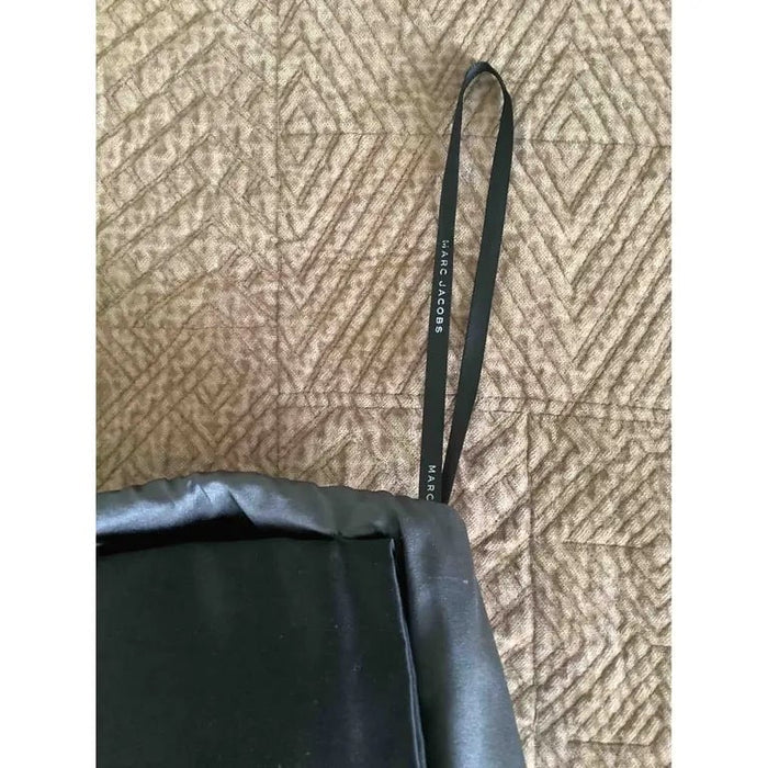sc:https://old.stylecycle.gr/media/catalog/product/b/l/black-silk-marc-jacobs-top-41550367-4_2.jpg