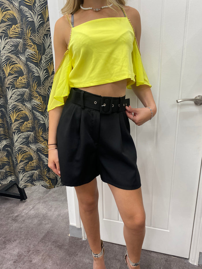 BLACK BUCKLE BELT SIDE POCKET DRAPE FRONT SHORTS - Style Heist