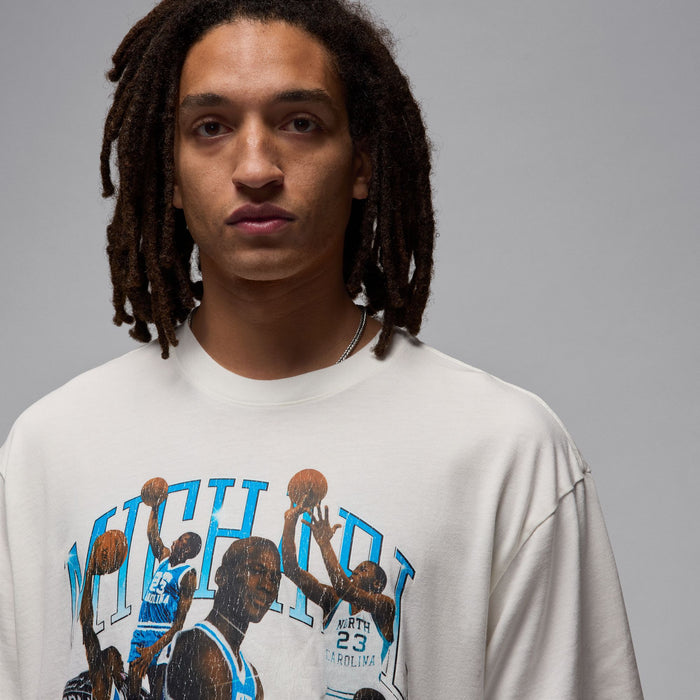 Air Jordan Flight Essential Graphic T-Shirt