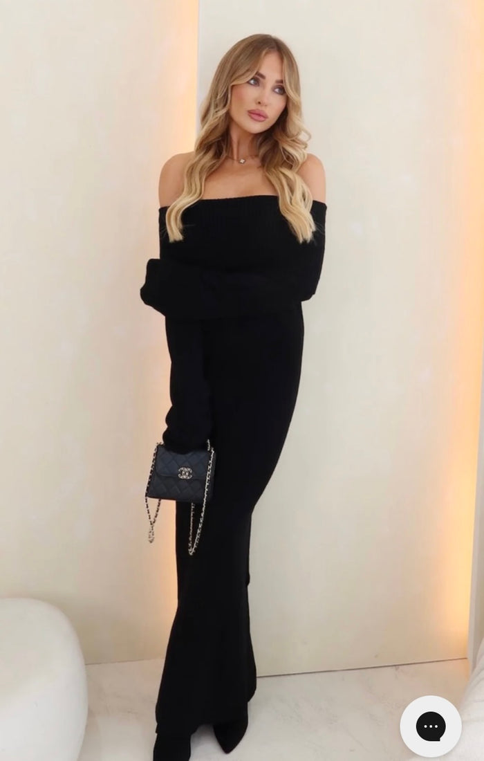 Black Off Shoulder Maxi Dress - Elegant Knit Style for Every Occasion