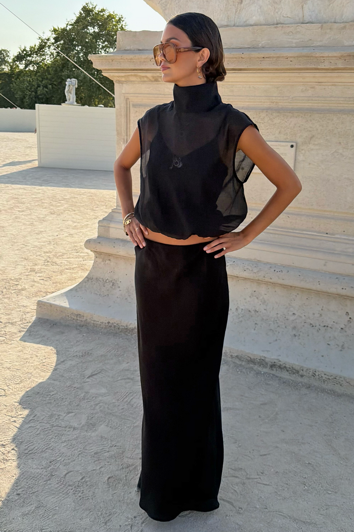 caption_Model is 5ft7” and is UK size 8, wearing UK size 10