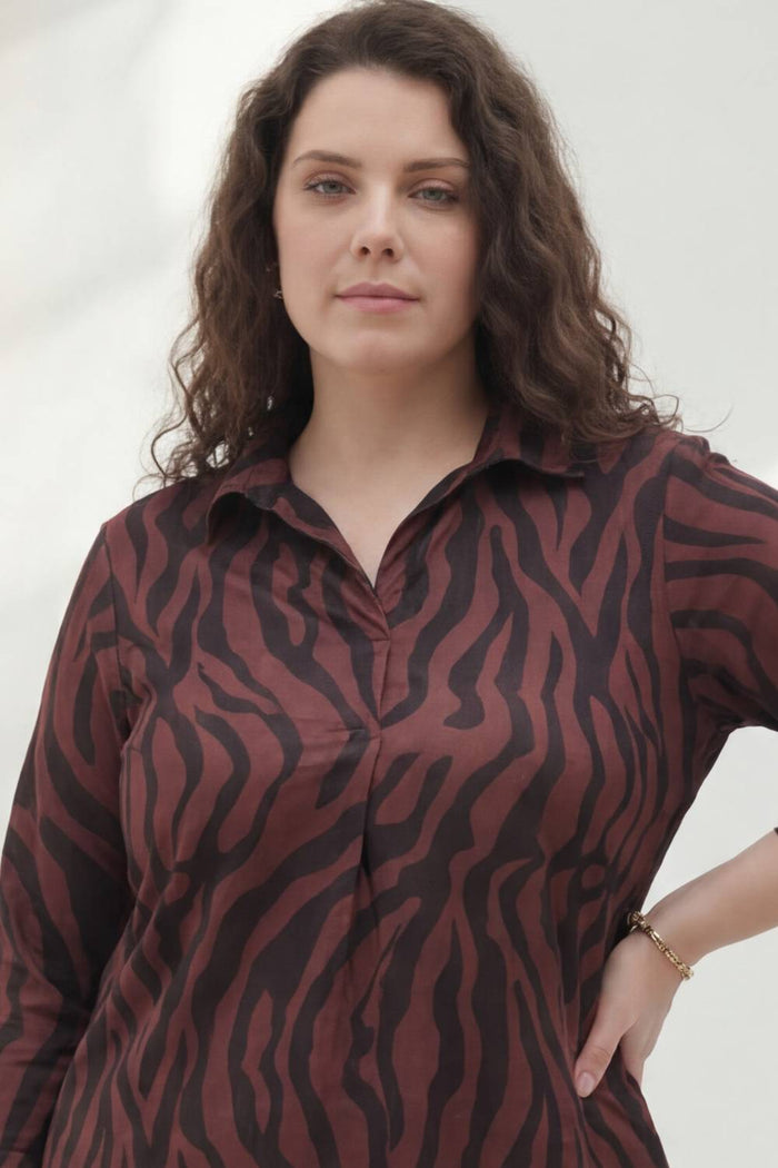 Bronze Tiger Centre Pleat Top