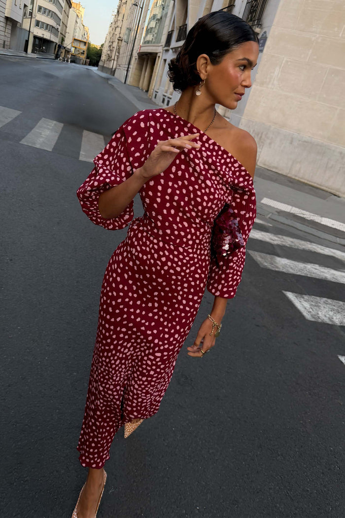caption_Model is 5ft7” and wears UK size 10/ US 6