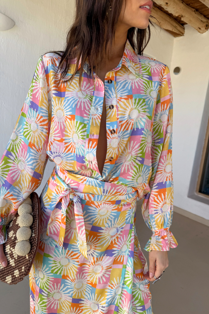 Check Sun Jaspre Skirt and matching shirt in a colourful checkered print with hand-painted sun motifs.