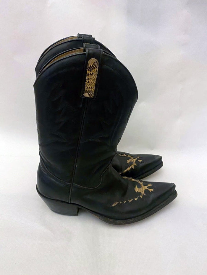 sc:/t/o/tony_mora_leather_cowboy_boots.jpg