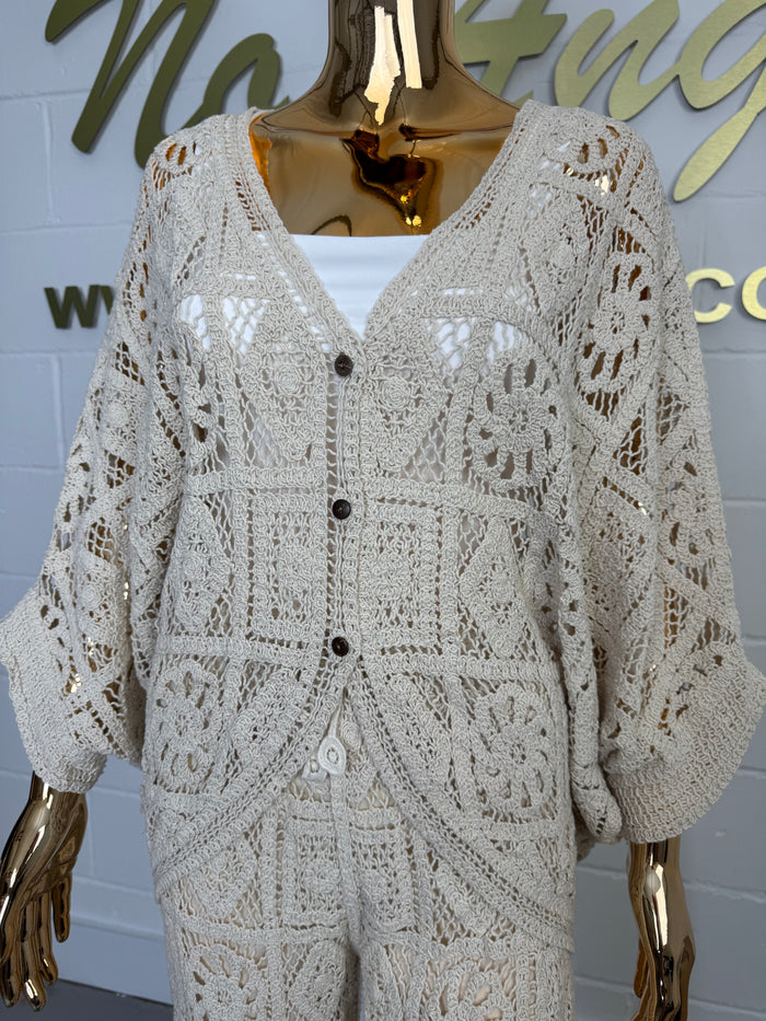 Crochet Button Up Batwing Cardigan (2 Colours)