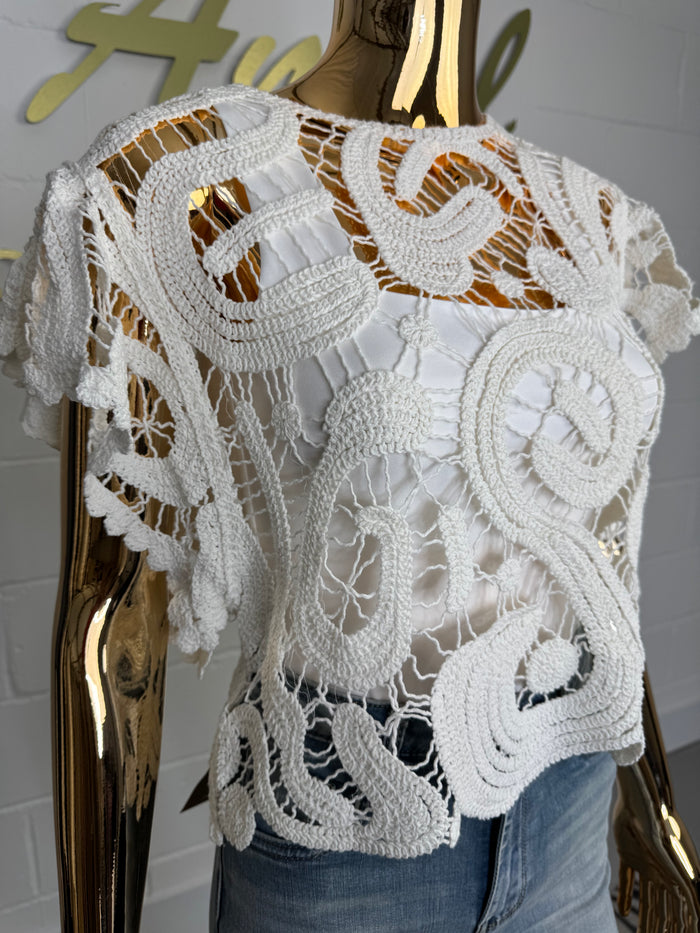 Cropped Crochet Swirl Detail Cap Sleeve Top (2 Colours)