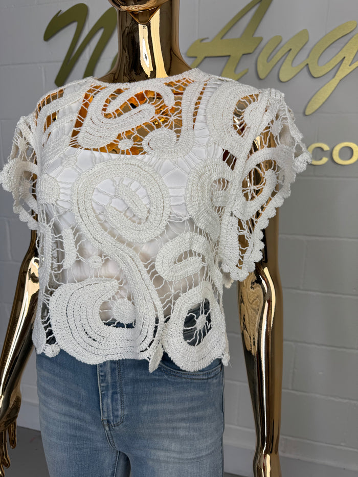 Cropped Crochet Swirl Detail Cap Sleeve Top (2 Colours)