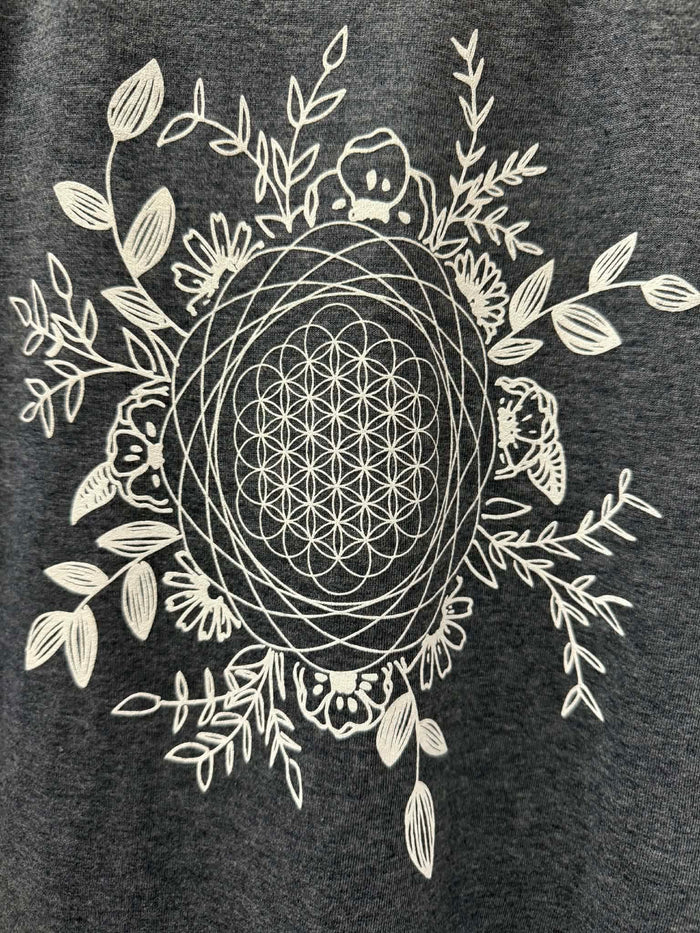 Eco dye T-shirt in forest green