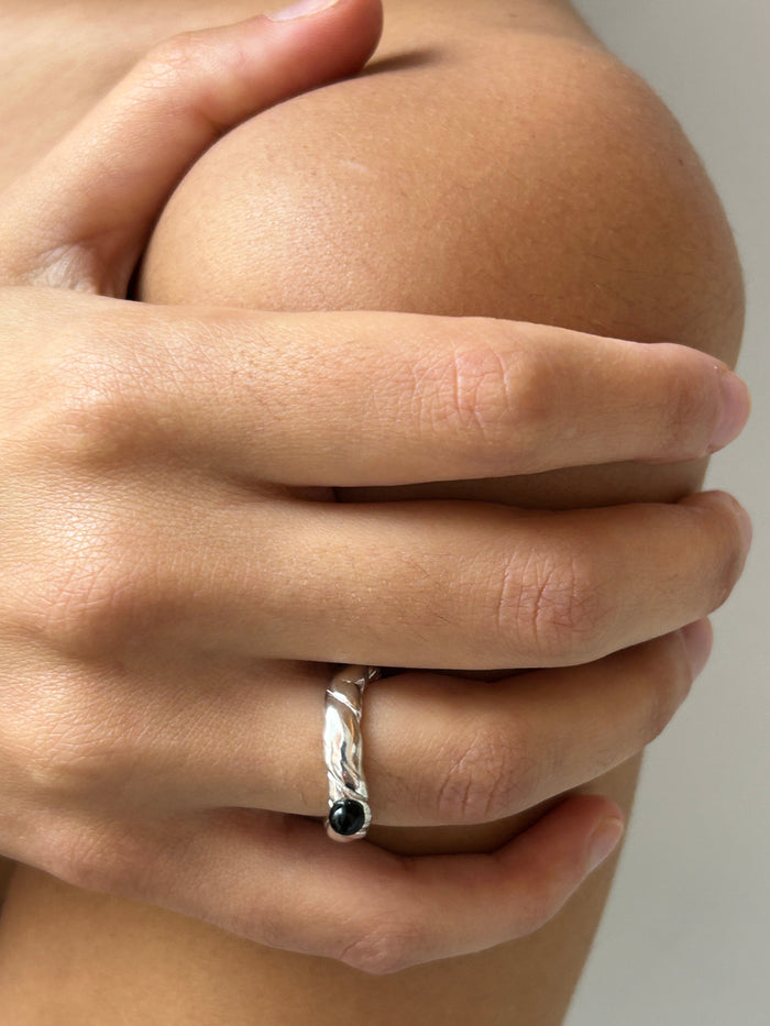 Element Ring, Silver & Onyx Corali