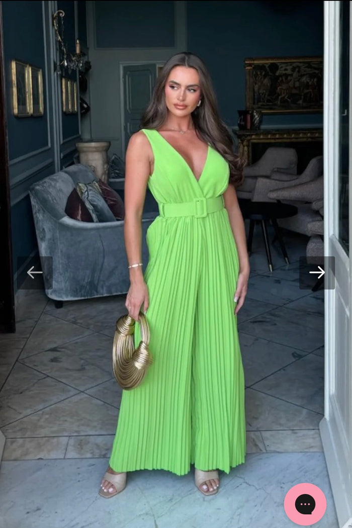 GREEN FRONT PLEATED SLEEVELESS JUMPSUIT - Style Heist