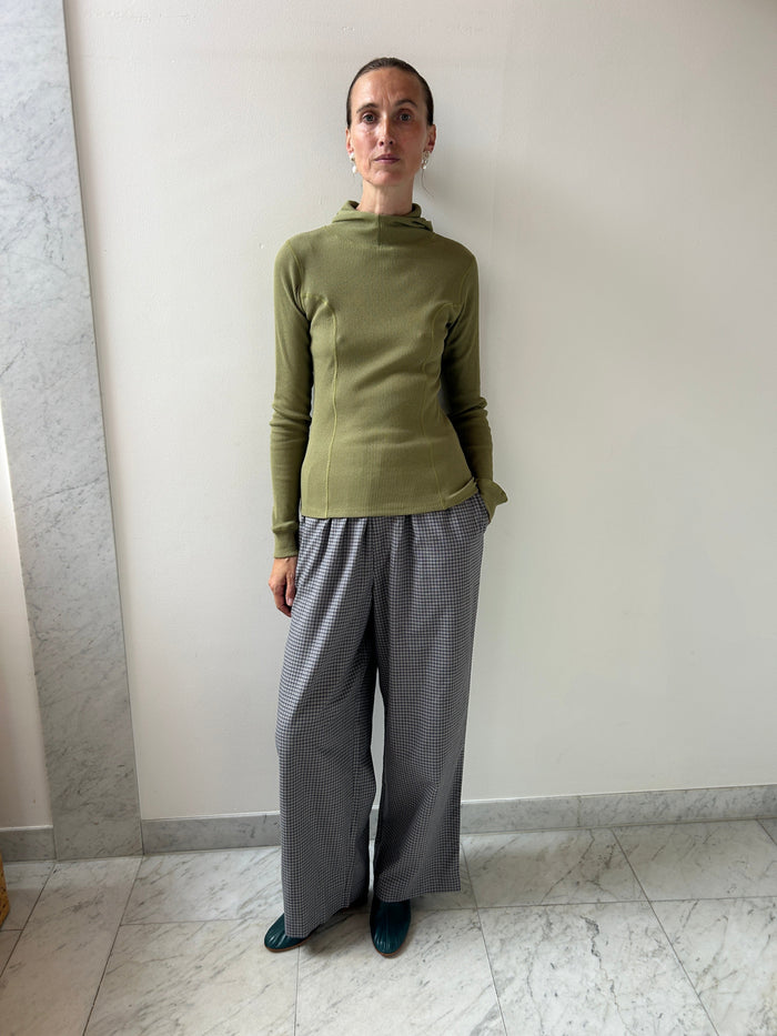 Hanifa Hoodie, Moss Green BASERANGE