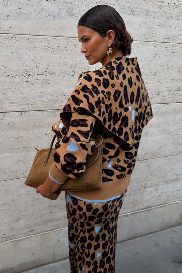 Heart Leopard Large Knit Scarf