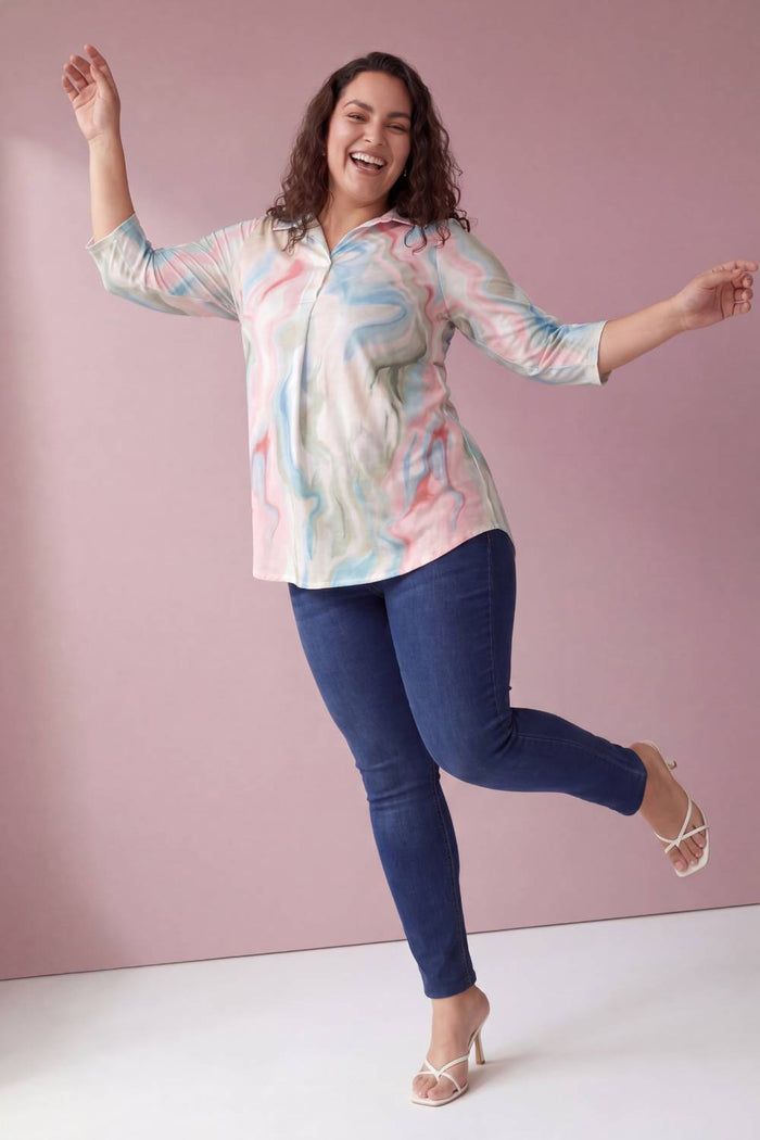 Modern Marble Centre Pleat Top