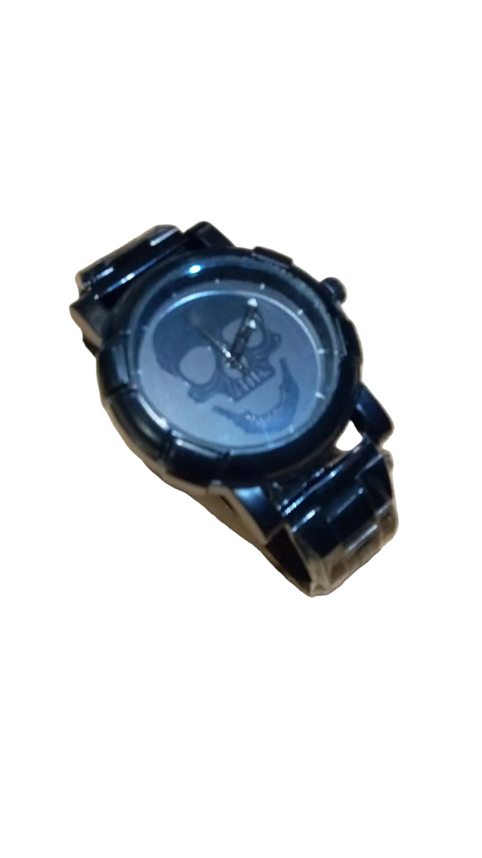 Montre tête de mort