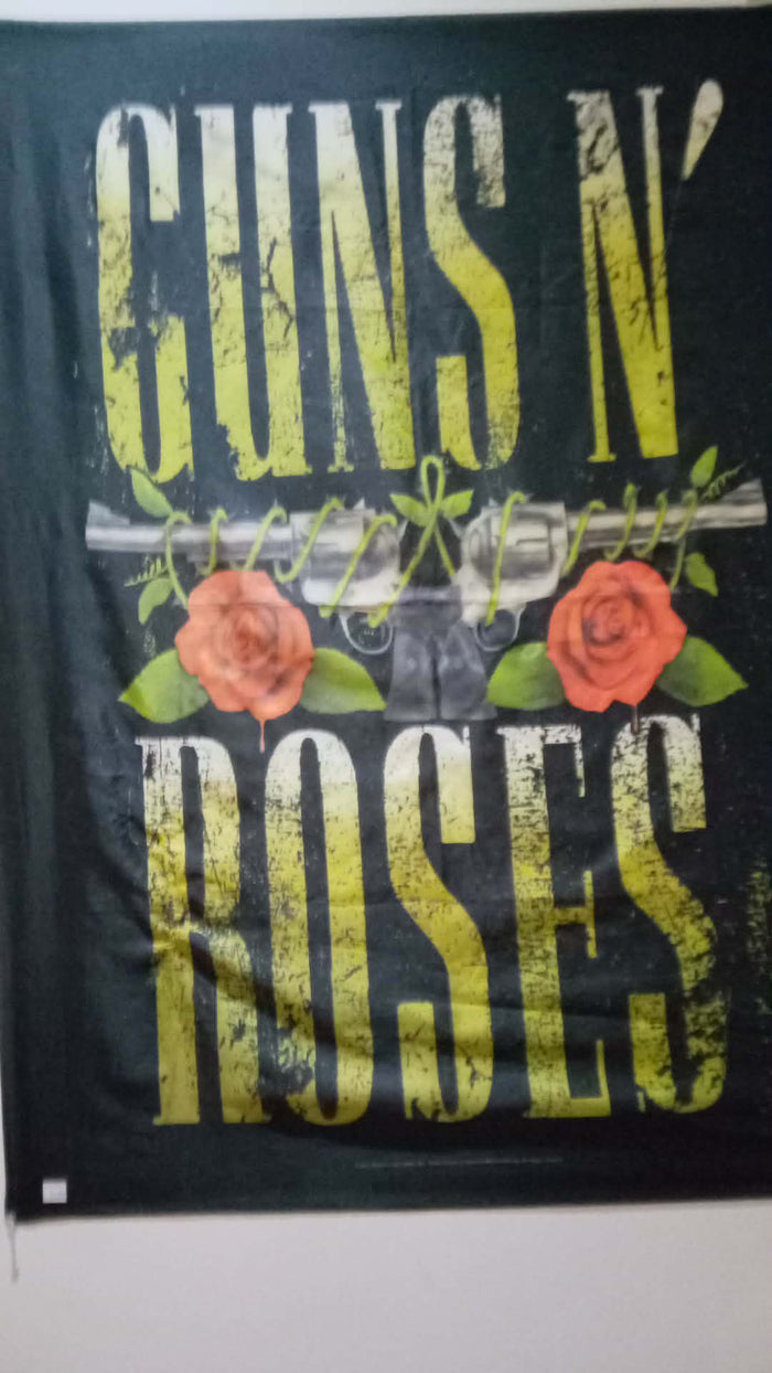 Mural guns and roses