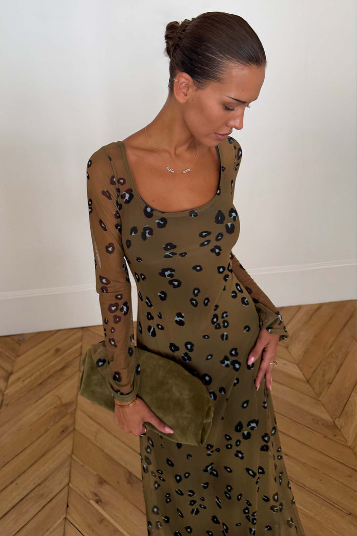 caption_Model is 5ft5” and wears UK size 8/ US 4