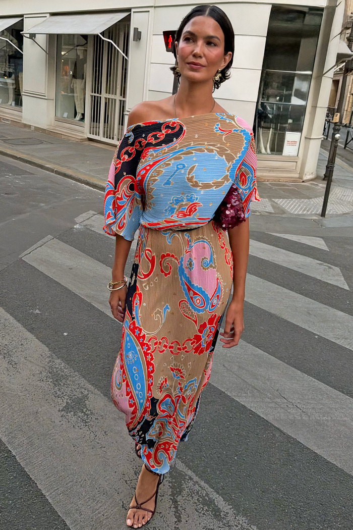 caption_Model is 5ft7” and wears size M
