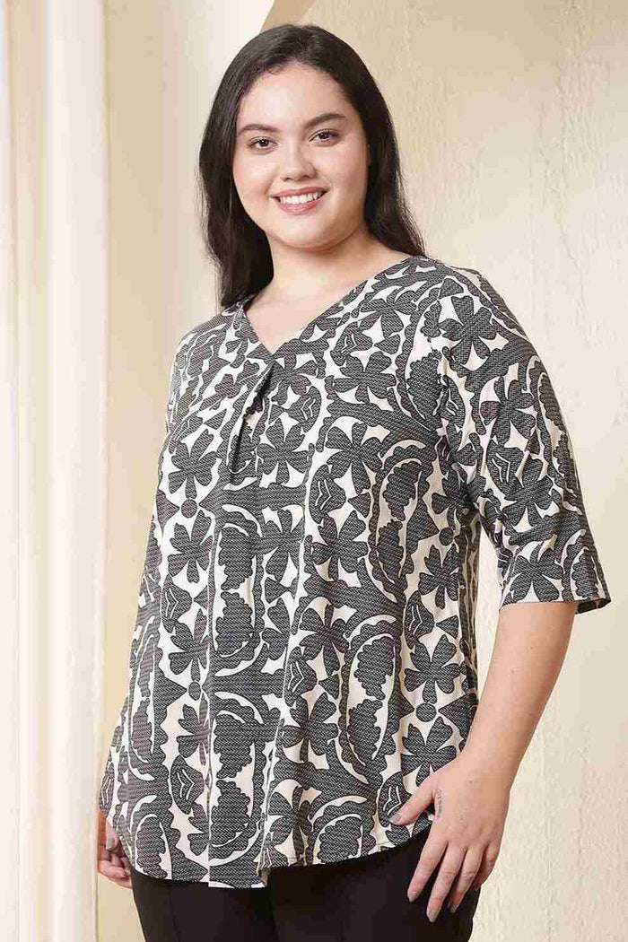 Plus Size Black & Beige Abstract Print V Neck Cotton Top