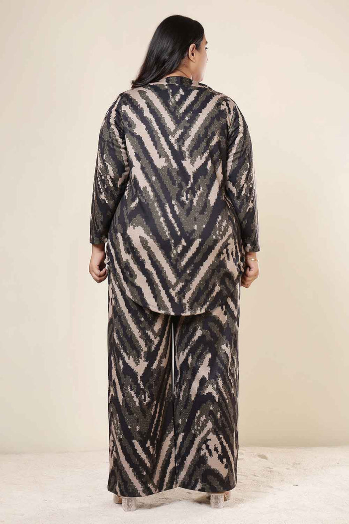 Plus Size Black & Beige Abstract Top SnugWeave™ Winter Coord Set