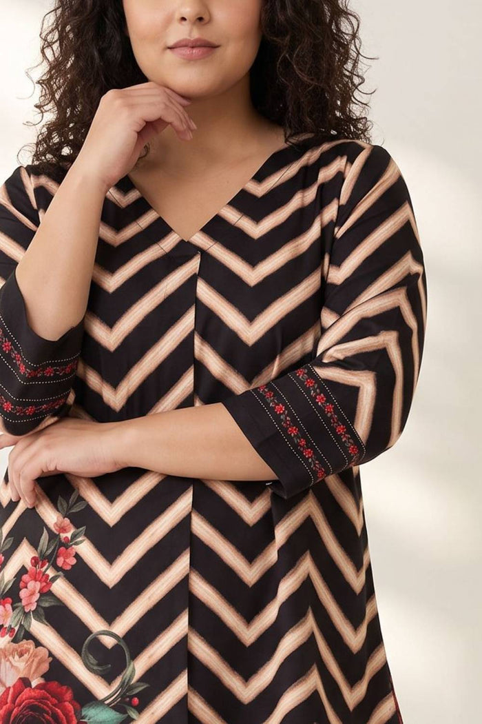 Plus Size Black Rose Chevron Print Top