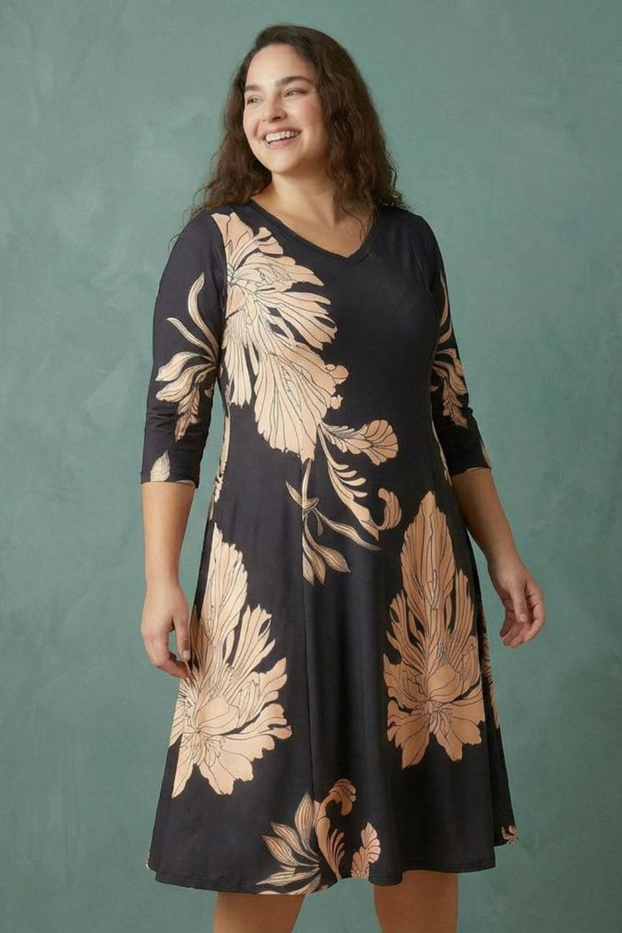 Plus Size Black Tropical Print A line Dress