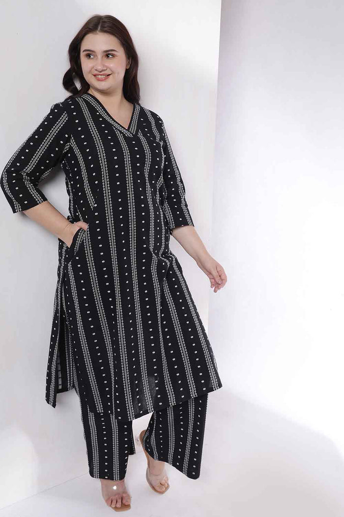 Plus Size Black Weave Work Kurta Coord Set