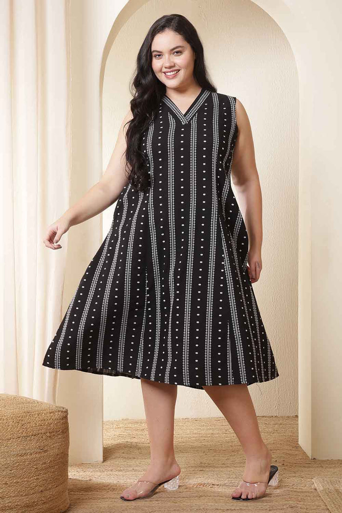 Plus Size Black Weave Work Sleeveless Cotton Midi Dress