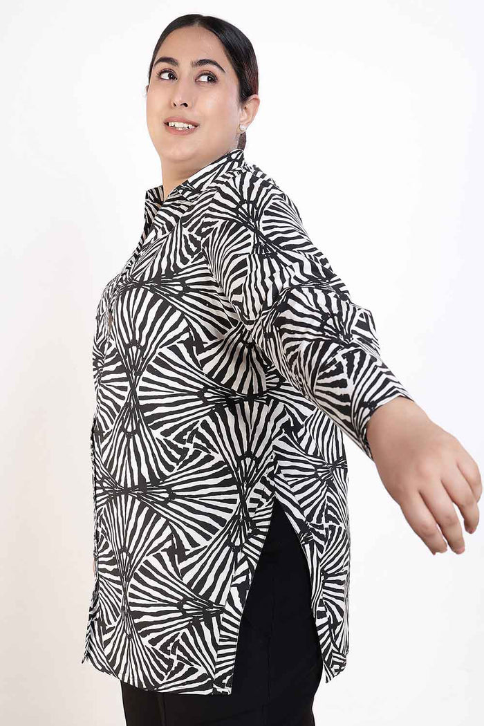 Plus Size Black & White Abstract Print High Slit Styled Cuff Cotton Shirt
