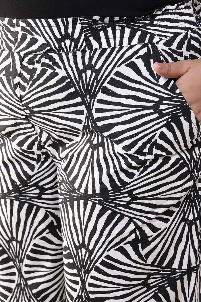 Plus Size Black & White Abstract Print Kurta Coord Set