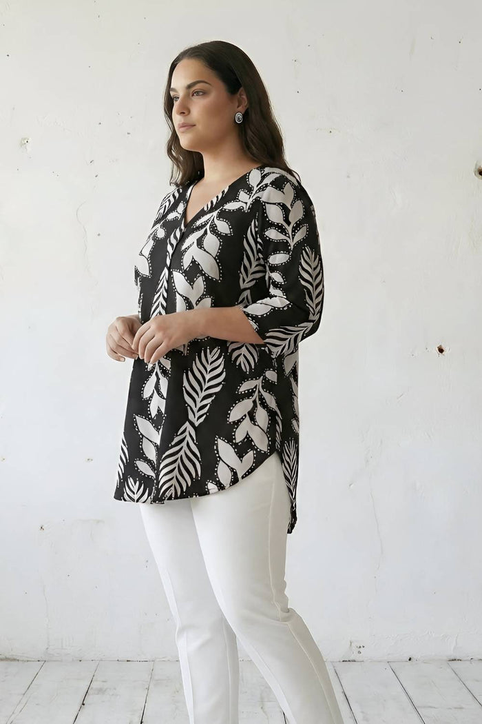 Plus Size Black White Leaf Print V Neck  Top