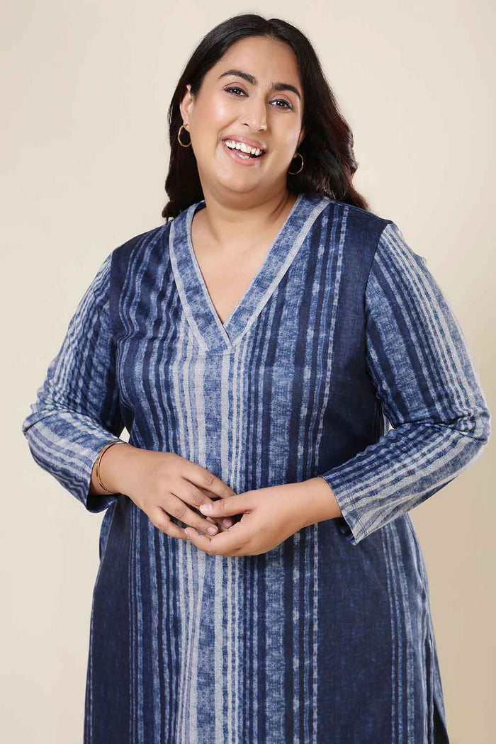 Plus Size Blue Vertical Stripe V Neck SnugWeave™ Winter Kurta