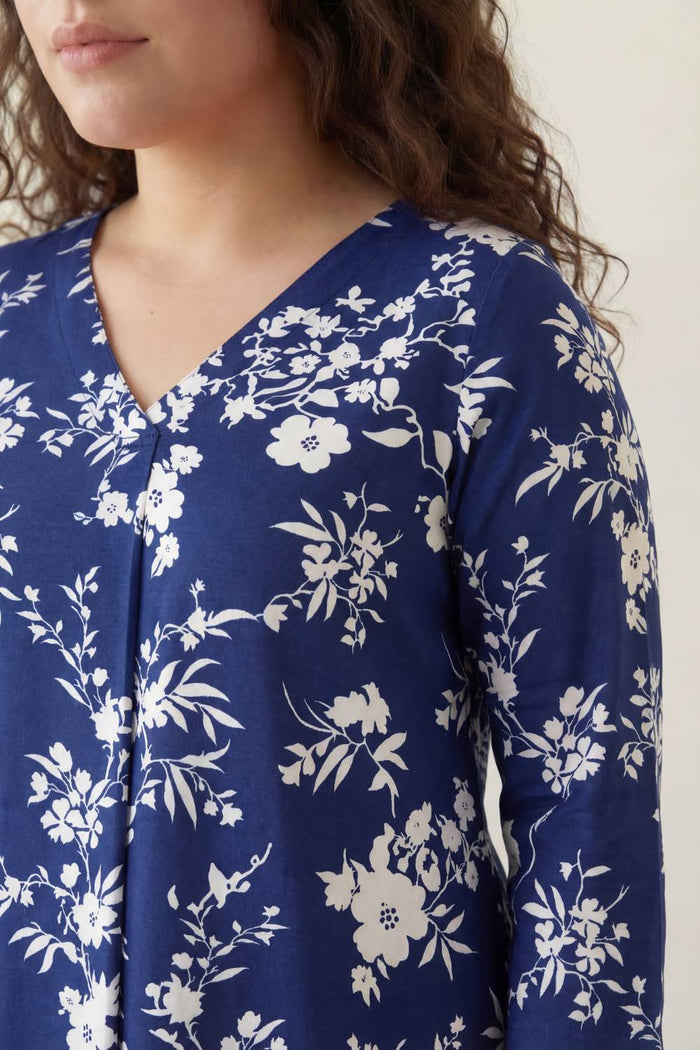 Plus Size Blue White Floral Print Centre Pleat Top