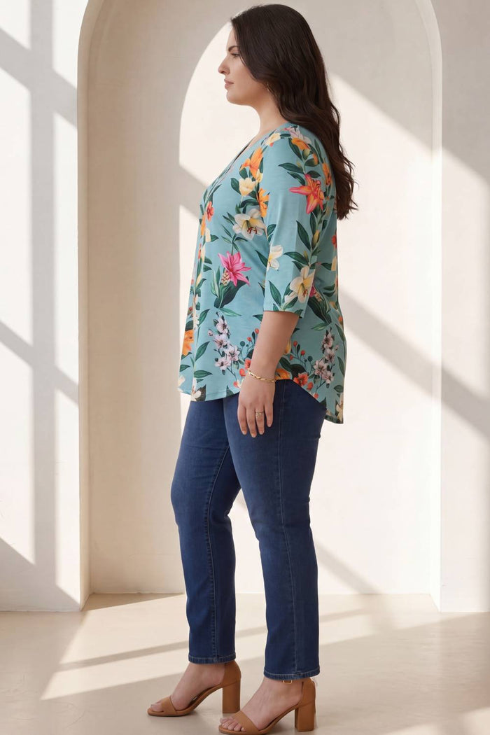 Plus Size Light Blue Floral Centre Pleat Top