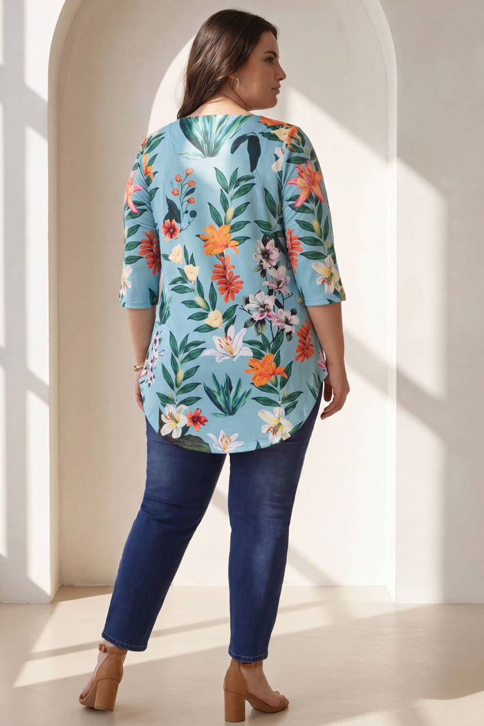 Plus Size Light Blue Floral Centre Pleat Top
