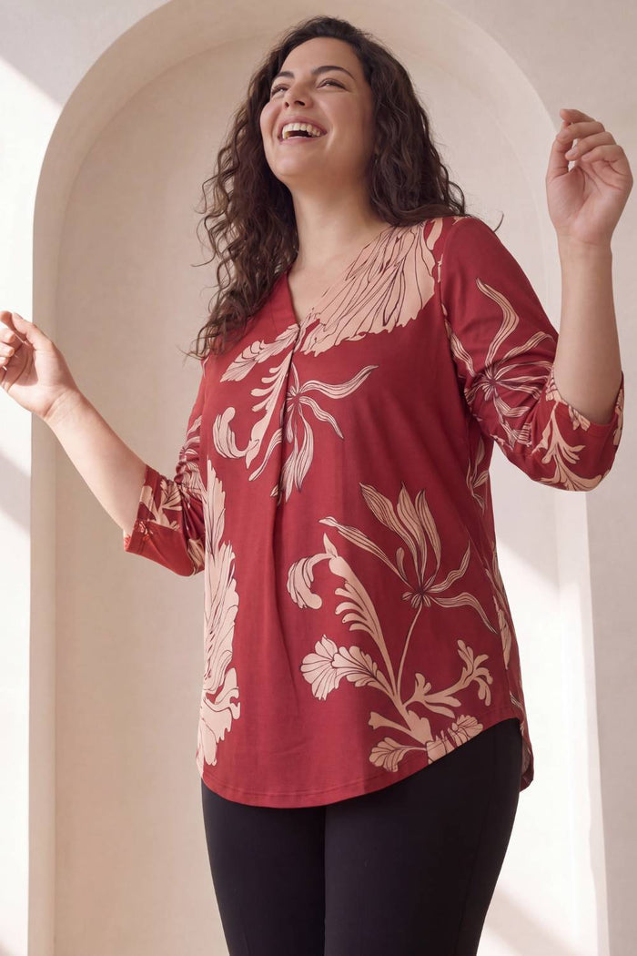 Plus Size Red White Tropical Print Centre Pleat Top