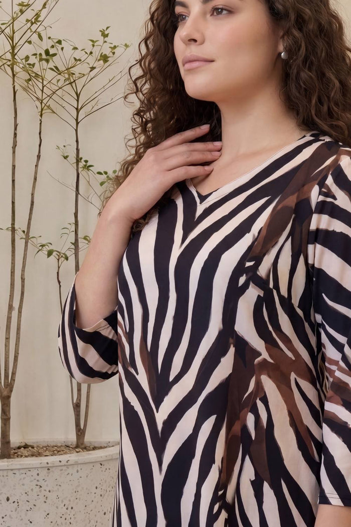 Plus Size Wild Streak Print  A-Line Midi Dress