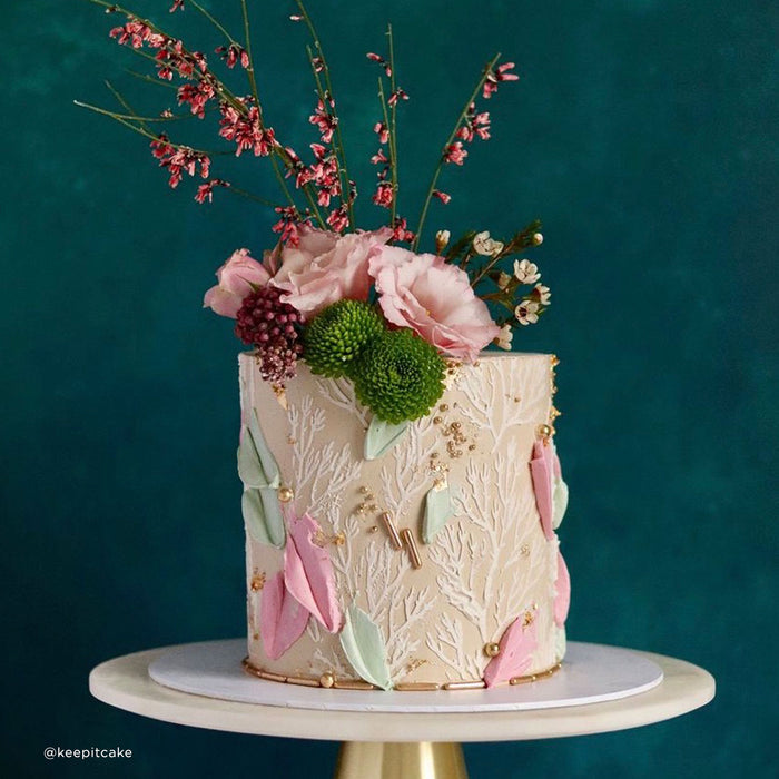 Seamless Cake Stencil great for decorating tall cakes with perfect designs. Lacupella