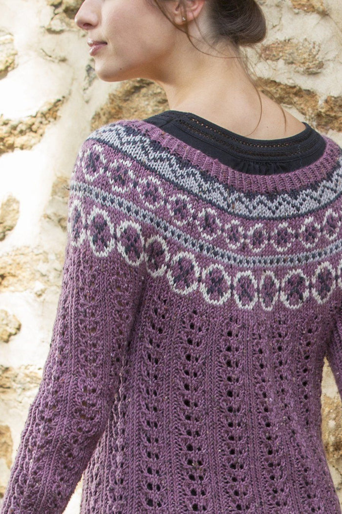 Sojourn Tunic Pattern Universal Yarn