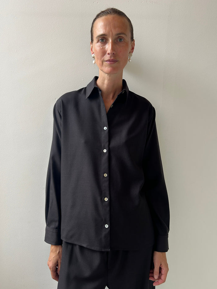 Stoa Shirt, Brown Black BASERANGE