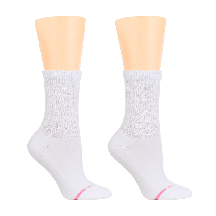 White half-cushion socks with a textured knit pattern and a pink logo on the sole.