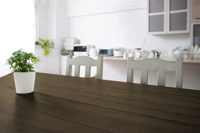 Retique It Wood'n Finish Kit for tabletops in charcoal stain, showcasing the textured, grained wood surface for double-sized projects.